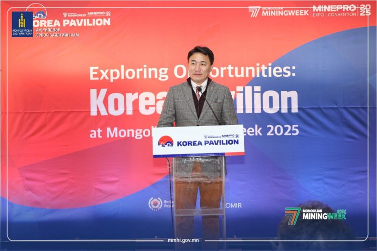 “MiningWeek & MinePro 2025” олон улсын уул уурхайн үзэсгэлэн, чуулганы хүрээнд Бүгд Найрамдах Солонгос Улсын Гео-шинжлэх ухаан, ашигт малтмалын нөөцийн хүрээлэн (KIGAM), Уул уурхайн нөөцийн корпораци (KOMIR)-ийн павильоны нээлтийн арга хэмжээ боллоо.