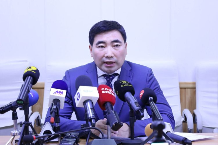 ШАТАХУУНЫ НИЙЛҮҮЛЭЛТ ХЭВИЙН, ӨДӨРТ 120 ВАГОН ХҮЛЭЭН АВЧ БАЙНА