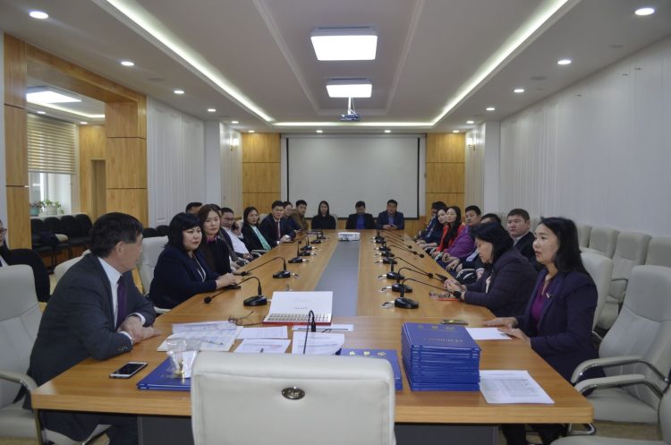 ГАЗРЫН ТОСНЫ САЛБАРЫН МЭРГЭШСЭН, ЗӨВЛӨХ ИНЖЕНЕРИЙН ЗЭРЭГ СУНГАХ, ОЛГОХ СУРГАЛТАНД УРЬЖ БАЙНА