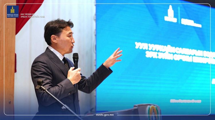 УУЛЫН АЖЛЫН ТӨЛӨВЛӨГӨӨ, ТАЙЛАНГИЙН ШИНЭЧИЛСЭН ЗААВАРТАЙ ХОЛБООТОЙ ХЭЛЭЛЦҮҮЛЭГ БОЛЛОО