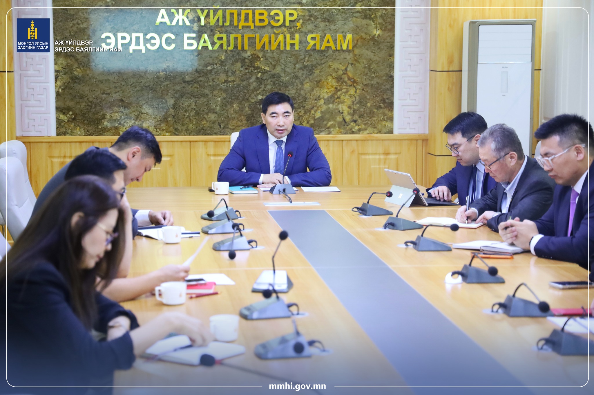 ЗАСГИЙН ГАЗРААС БАЙГУУЛАГДСАН ГАЗРЫН ТОСНЫ БҮТЭЭГДЭХҮҮНИЙ ХАНГАМЖ, ҮНИЙГ ТОГТВОРЖУУЛАХ АЖЛЫГ ЗОХИОН БАЙГУУЛАХ, ХЯНАЛТ ТАВИХ ҮҮРЭГ БҮХИЙ ТӨР, ХУВИЙН ХЭВШИЛ, ИРГЭНИЙ НИЙГМИЙН ХАМТАРСАН ЗӨВЛӨЛ ХУРАЛДЛАА