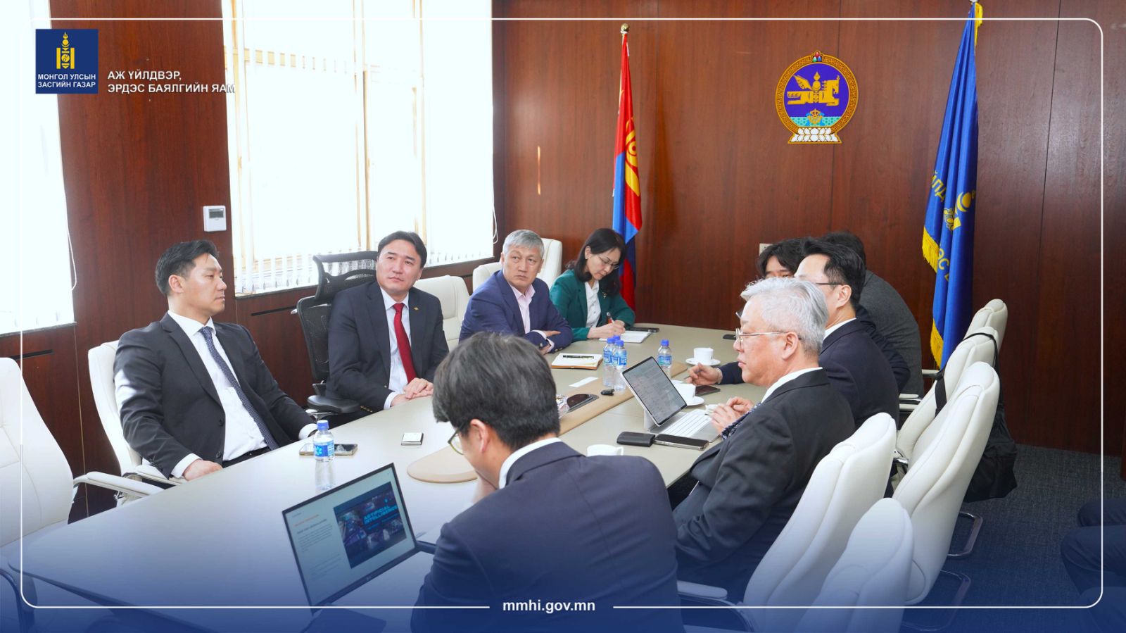 СЭРГЭЭГДЭХ ЭРЧИМ ХҮЧ, НОГООН ТЕХНОЛОГИ НЭВТРҮҮЛЭХ ЧИГЛЭЛД БНСУ-ЫН HANWHA ГРУППТЭЙ ХАМТРАН АЖИЛЛАХ САНАЛ ДЭВШҮҮЛЛЭЭ