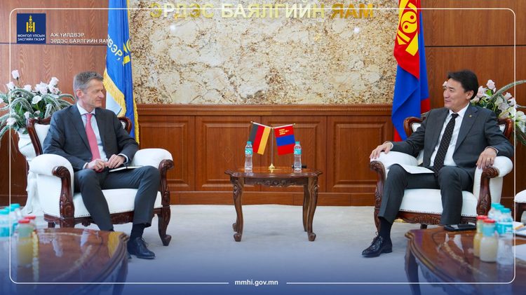 ХБНГУ  МОНГОЛЫН ЧУХАЛ АШИГТ МАЛТМАЛ, ТЕХНОЛОГИ, СЭРГЭЭГДЭХ ЭРЧИМ ХҮЧНИЙ САЛБАРТ ХАМТРАН АЖИЛЛАХ СОНИРХЛОО ИЛЭРХИЙЛЛЭЭ